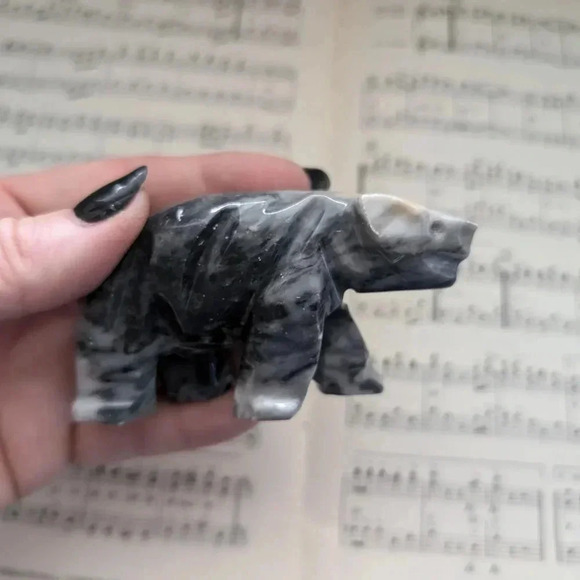 Marble Bear Sculpture - Black and White - Picture 7 of 9